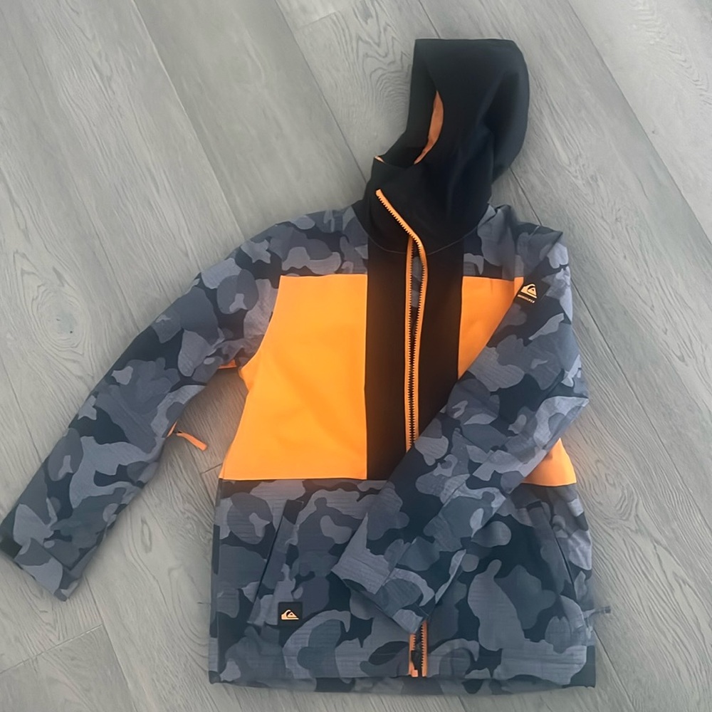 Quicksilver size 12 boys ski jacket mint condition